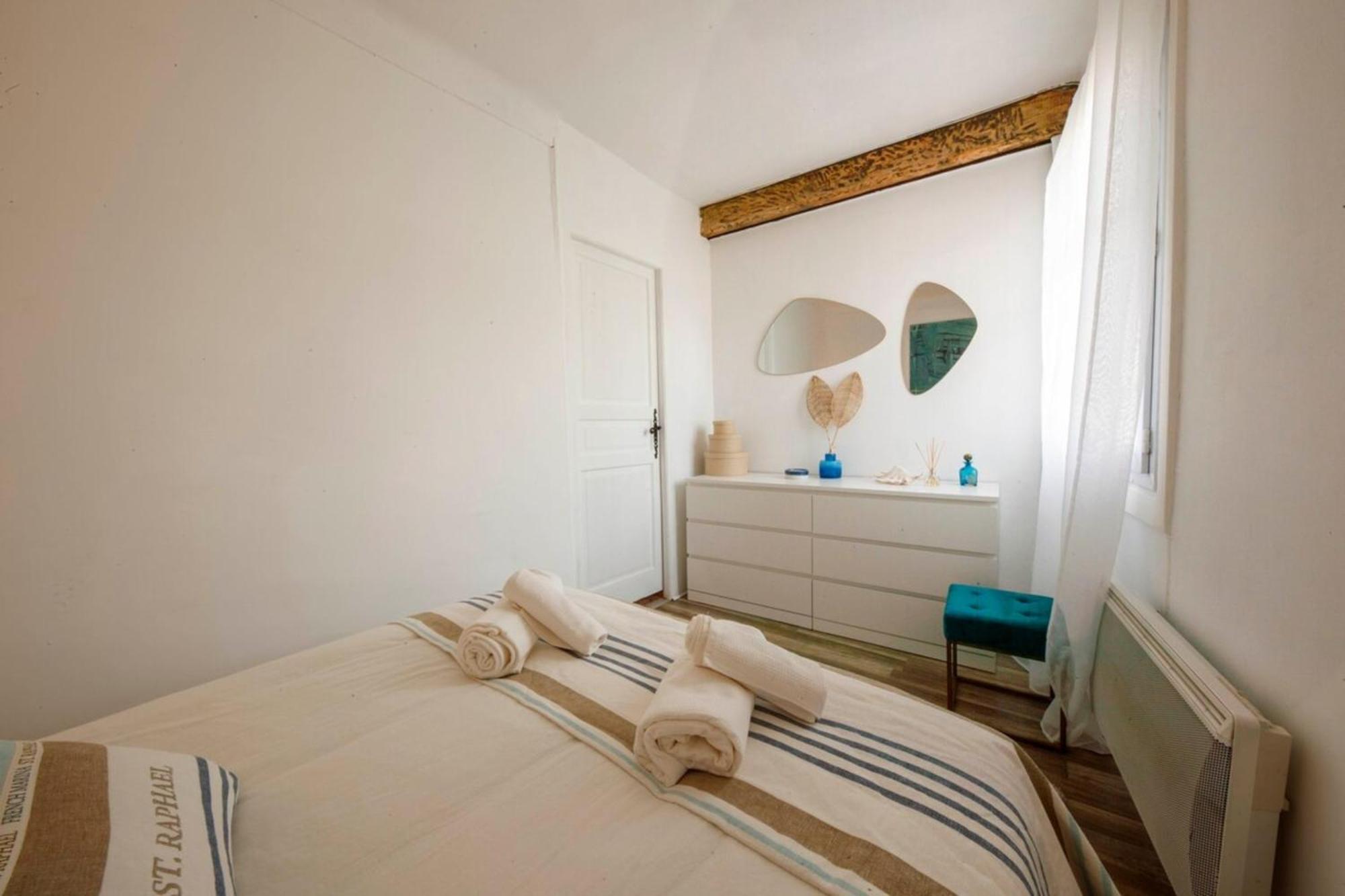 06M - Old Antibes Beautiful Duplex Terrace With Sea View Apartment Luaran gambar